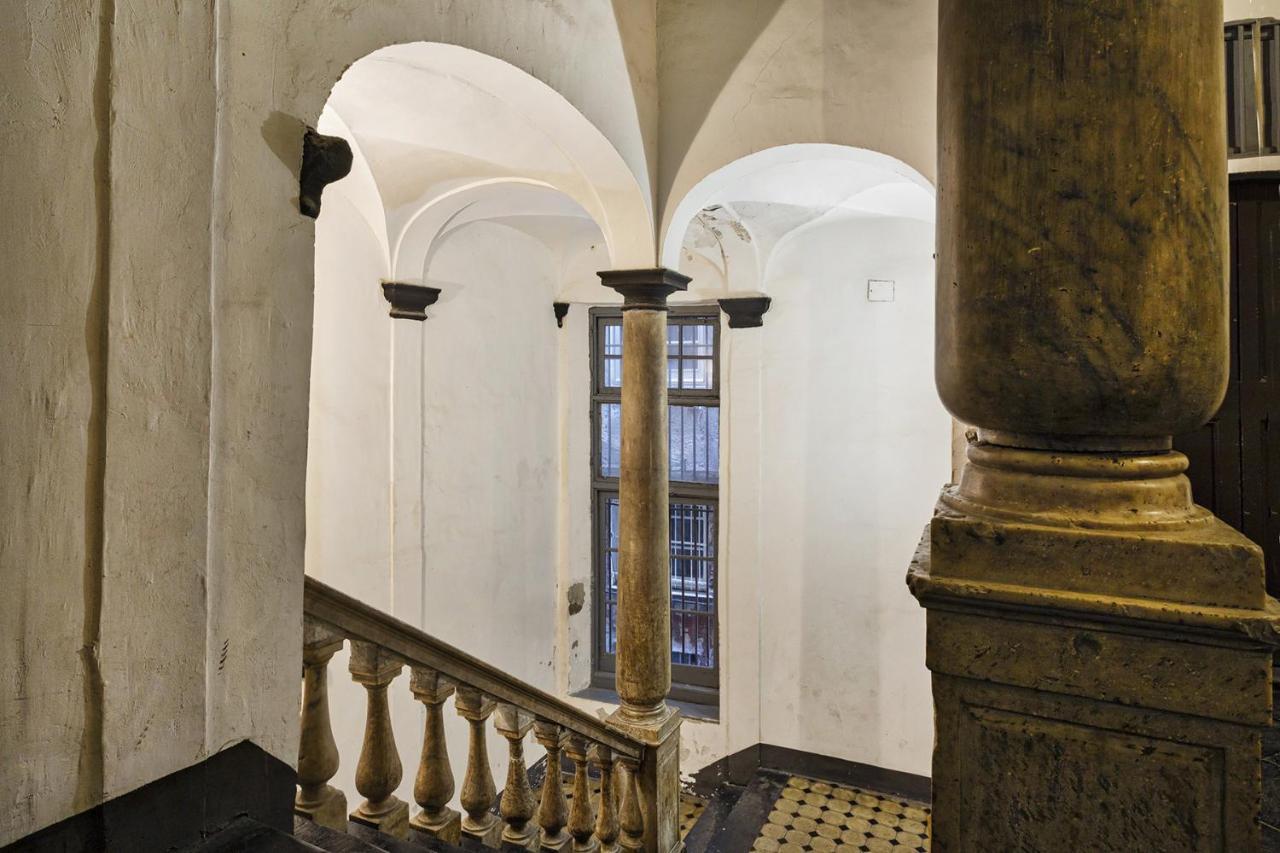 Fancy Apartment In Palazzo Grimaldi By Wonderful Italy Генуя Экстерьер фото